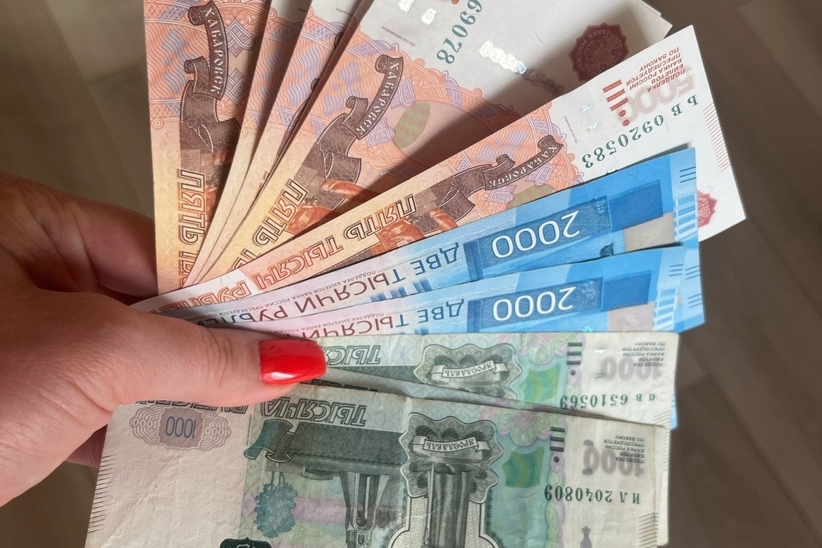В ЛНР новая приятельница украла у мужчины из Новосибирской области 100 тысяч рублей