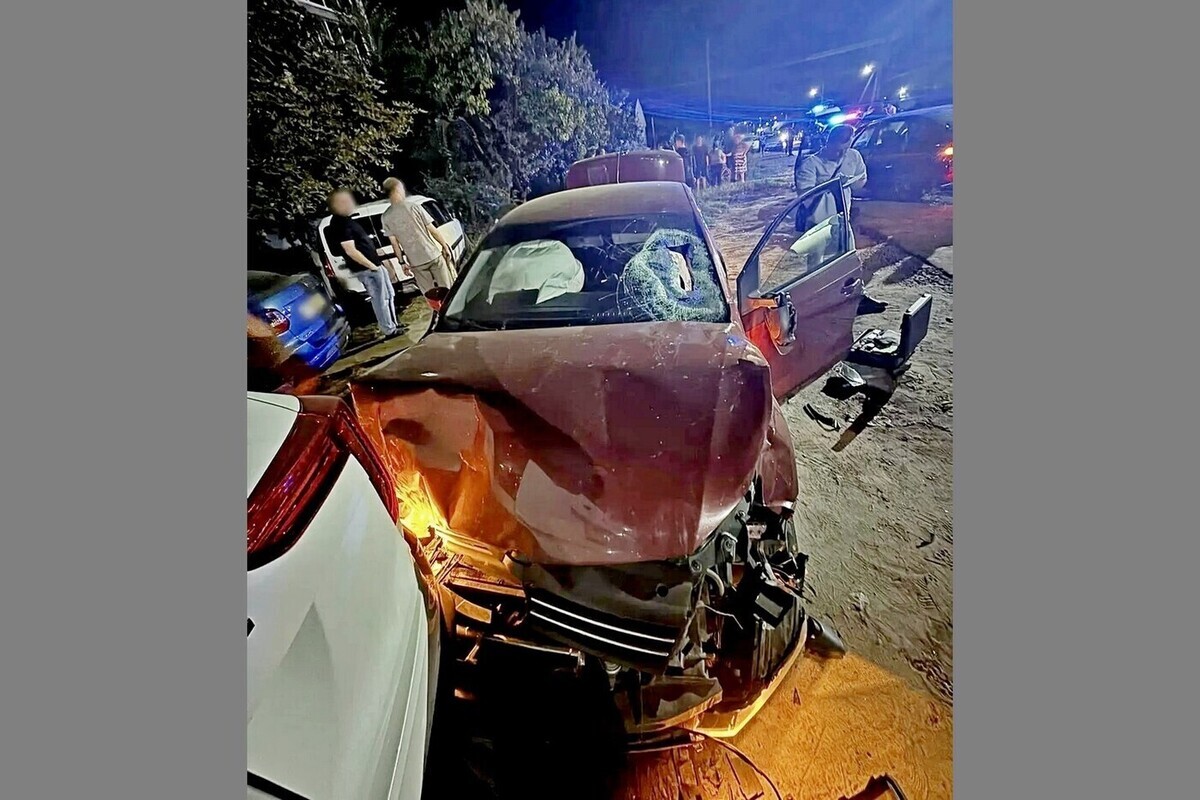 В воронежском Борисоглебске юный водитель сбил двух детей: девочка погибла