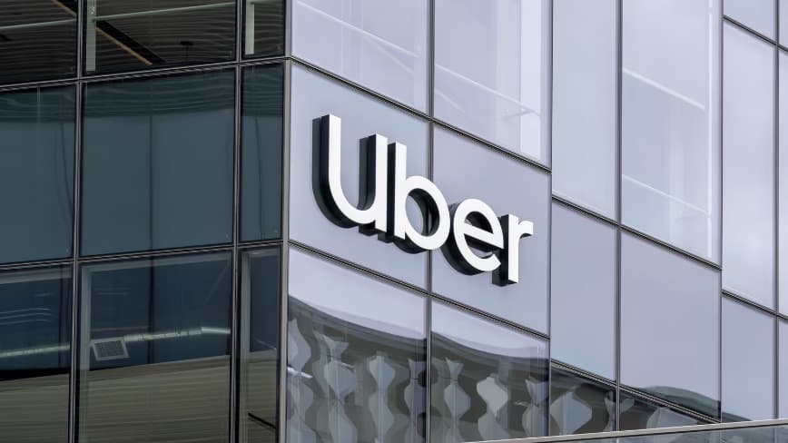 Uber впервые запустила поездки на беспилотных автомобилях в Европе — но водитель пока остаётся за рулём