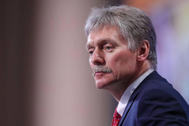 «Ловить рыбу в мутной воде»: Песков о властях Украины