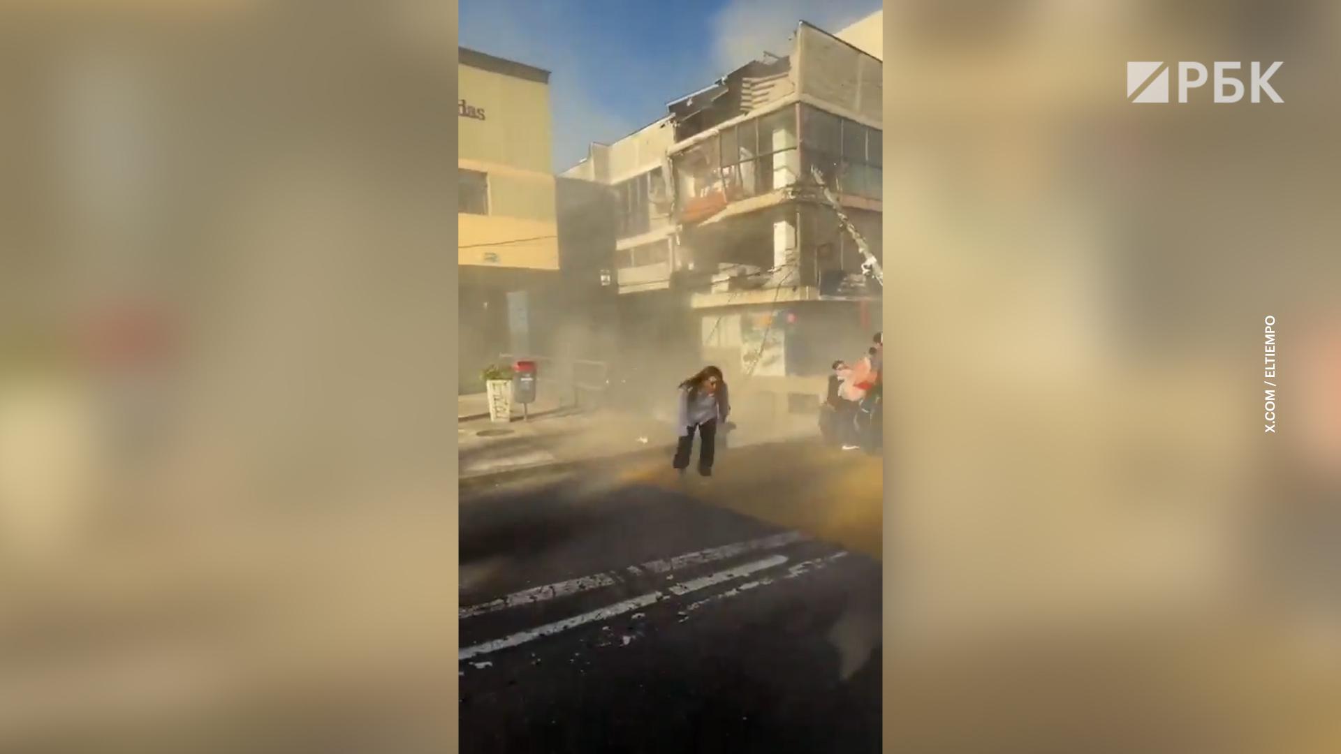 Как рушились дома во время землетрясения в Колумбии. Видео