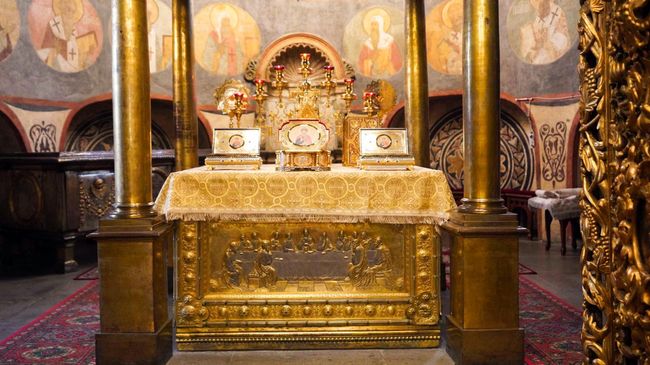 Путину в Архангельском соборе показали раку с мощами Дмитрия Донского
