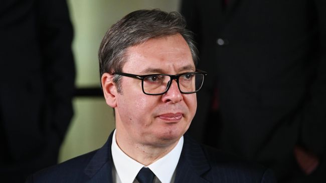 Вучич потребовал от НАТО остановить насилие над сербами в Косово