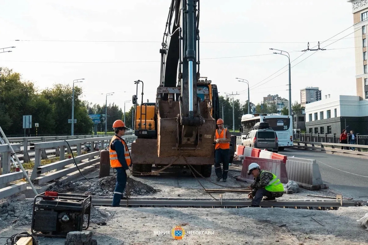 Калининский мост в Чебоксарах готов на 65%, ремонт Гагаринского завершается