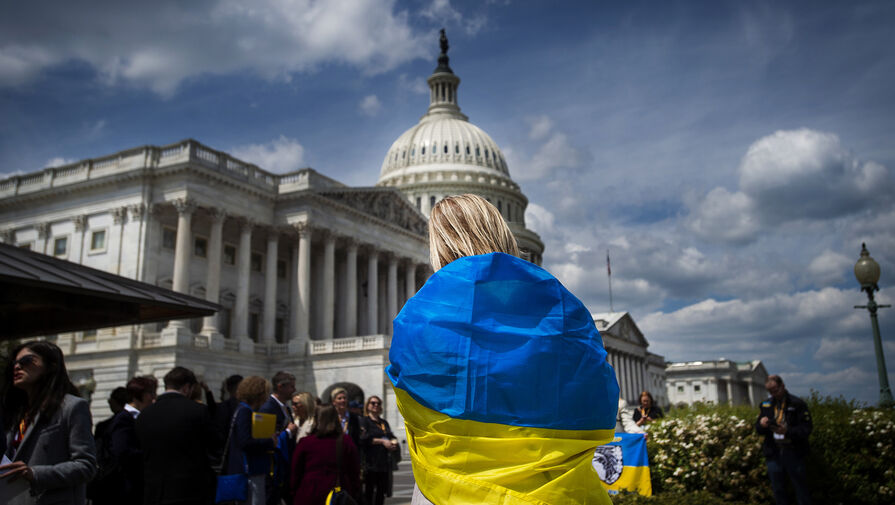 Украинок в Евросоюзе будут проверять на уклонение от армии