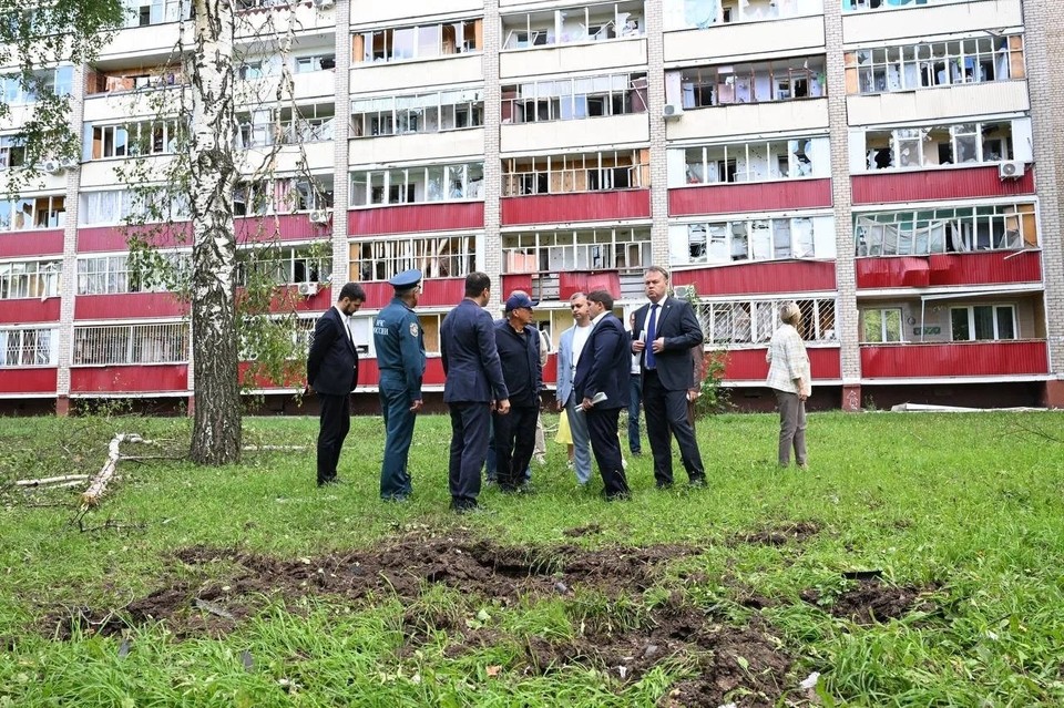 В Нижнекамске убили спящую девочку, в Геленджике закрыли пляжи: последние новости об атаках БПЛА на регионы России на 11 августа