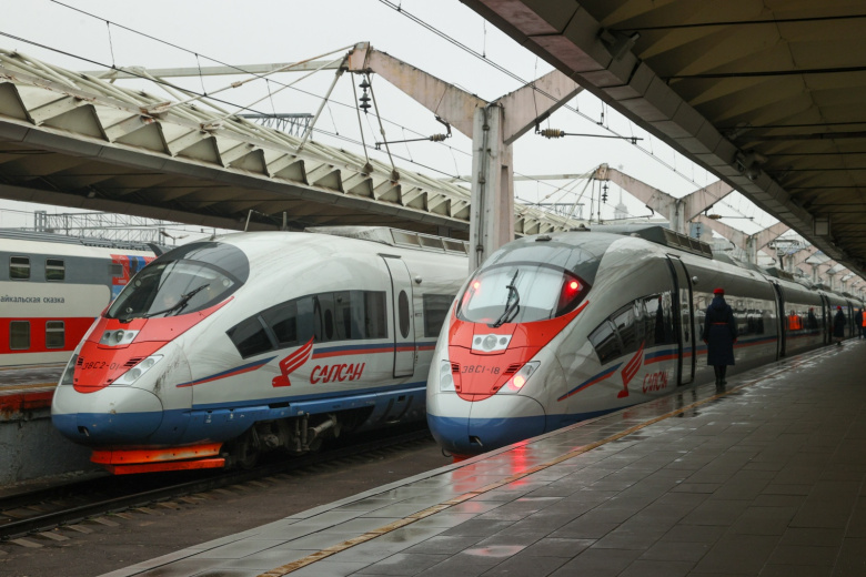 Москвичам подсчитали стоимость поездки на концерт Уэста в Петербурге