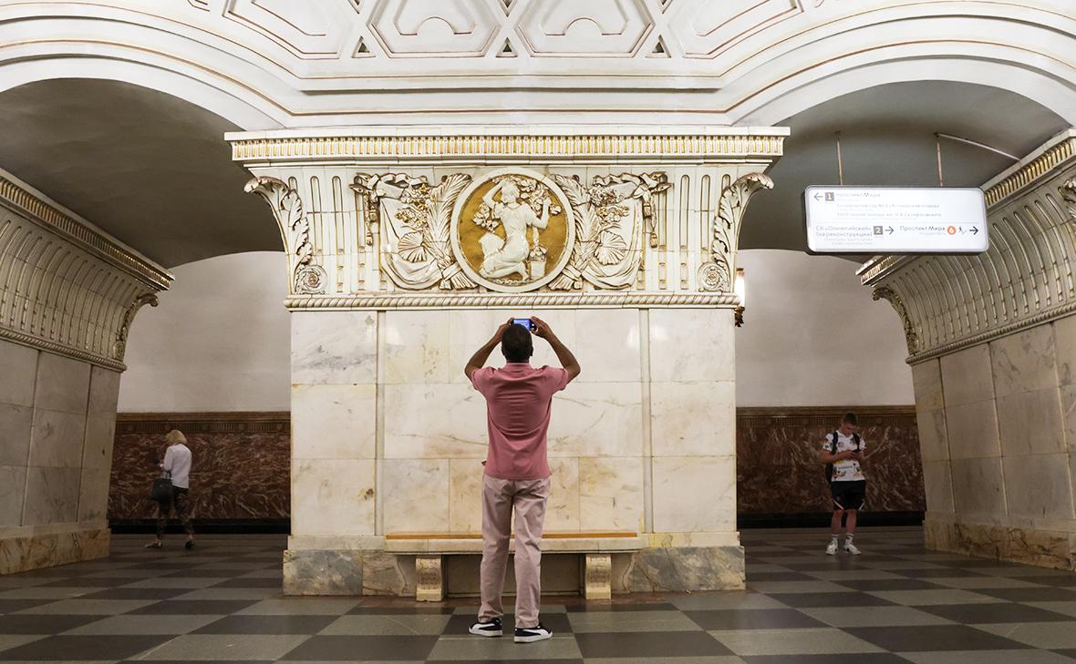 Более 30 станций московского метро получили охранный статус
