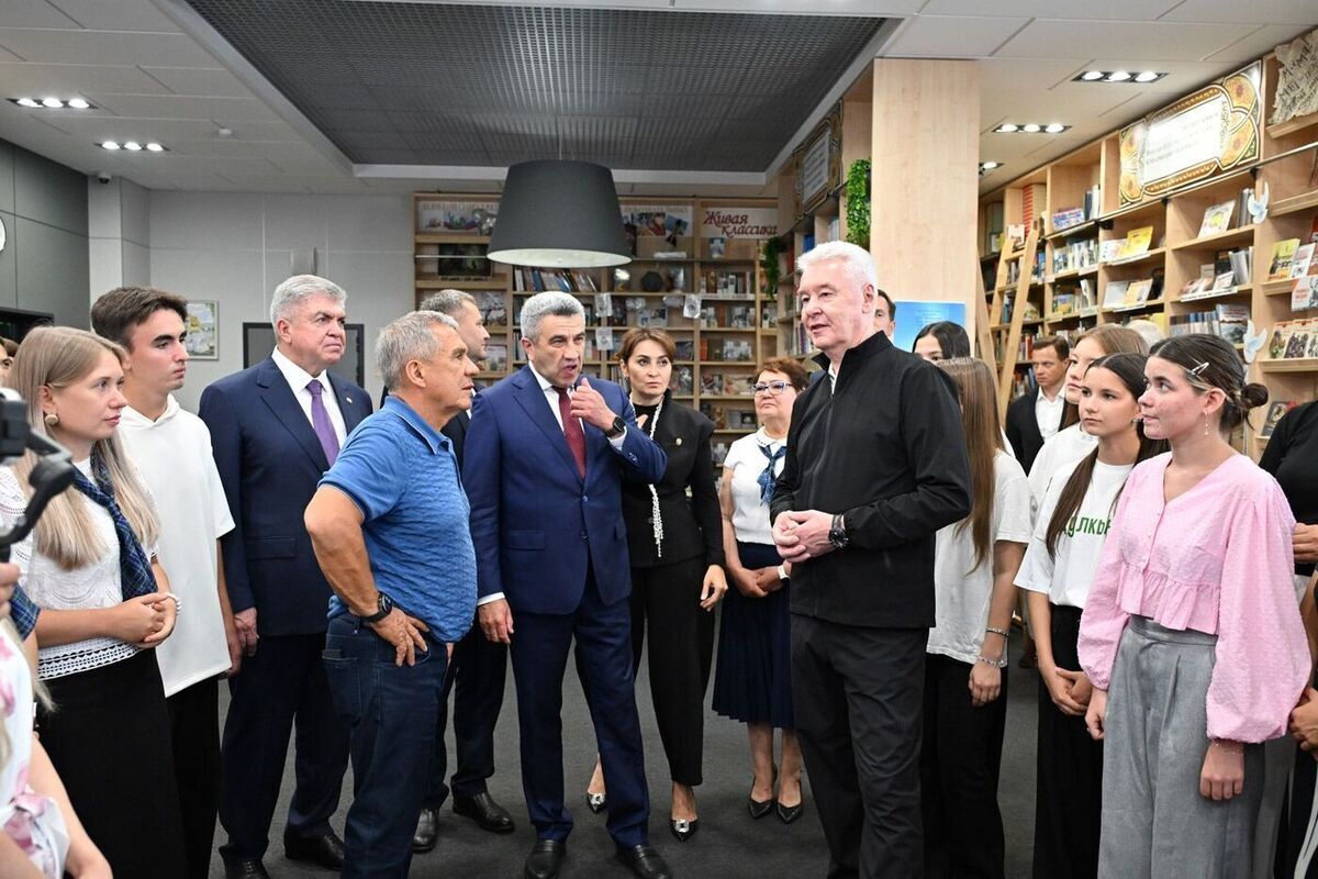 Собянин: С сентября «МЭШ» будет помогать каждому четвертому школьнику России