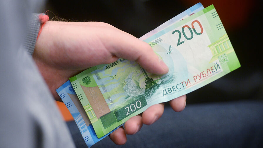 Стало известно, на что уходят более 80% доходов россиян