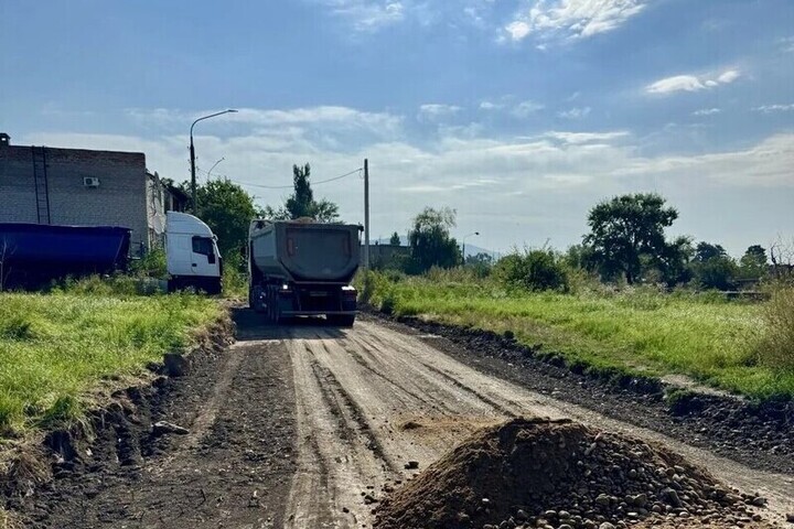 В Минераловодском округе ремонтируют две дороги