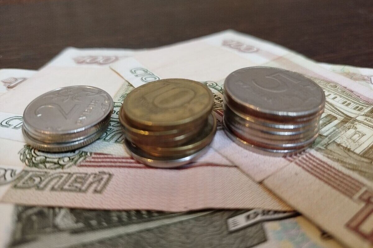 Топливо подорожало на 18% за год в Калининградской области