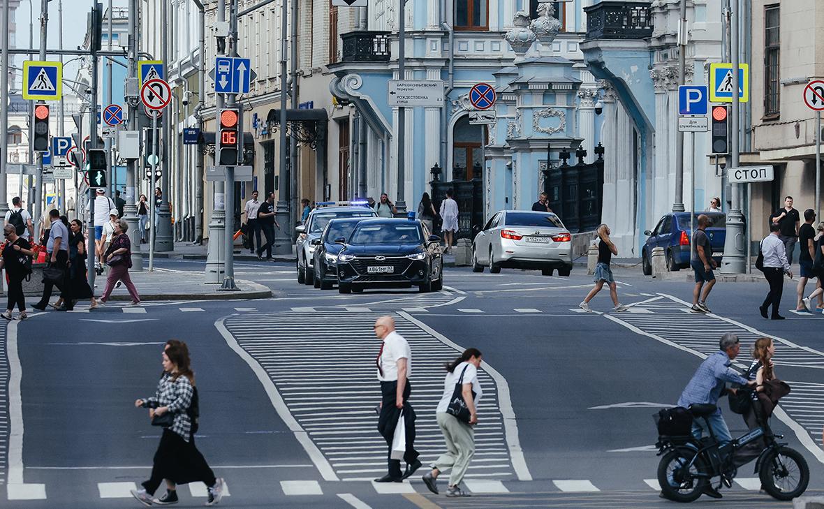 Москвичам пообещали комфортную теплую погоду в пятницу
