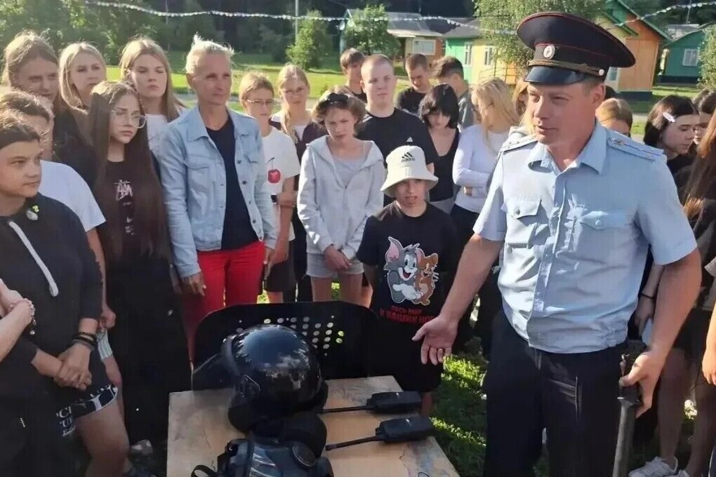 Юные туляки в Ефремове примерили форму и раскрывали преступления