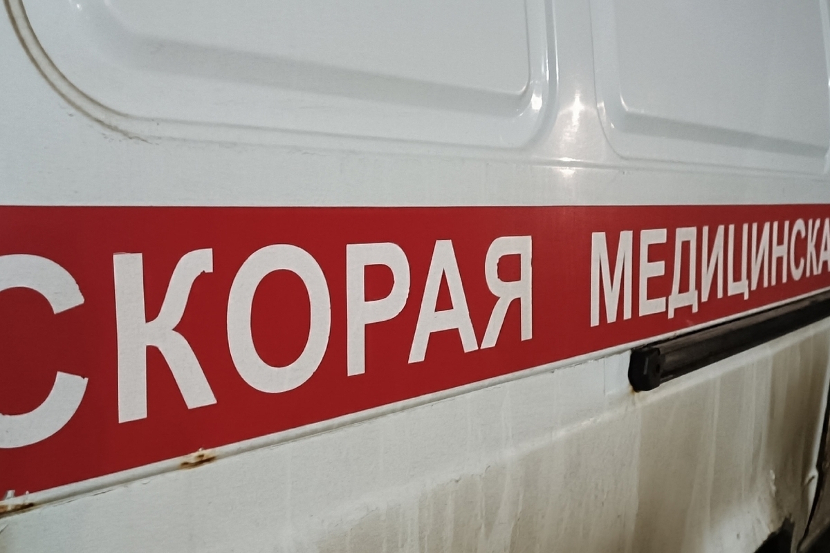 Водителя легковушки госпитализировали после ДТП в Задонском округе