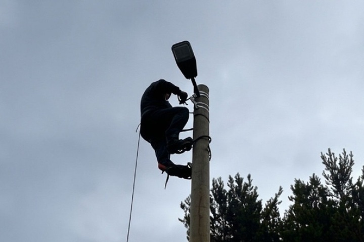 В деревне Вокнаволок установили новые уличные светильники