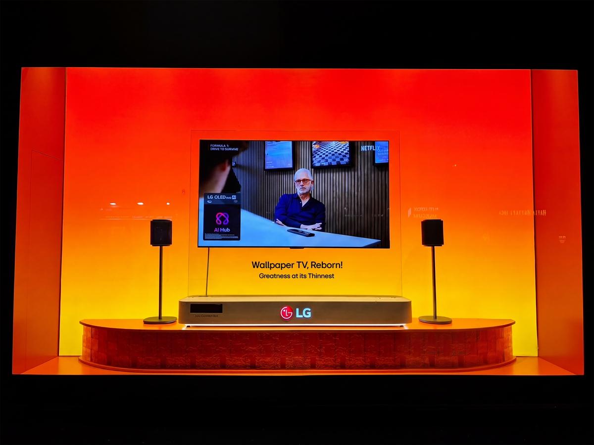 Представлен телевизор LG толщиной меньше сантиметра: он передает 4K без проводов и задержки