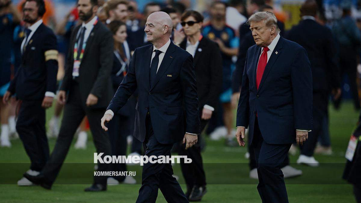 Трамп призвал FIFA не отстранять Инфантино от должности