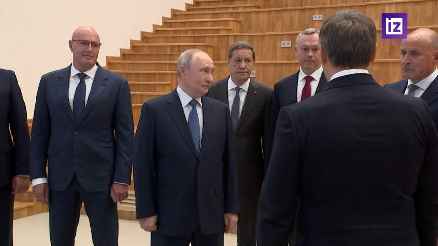 Путин посетил специальный учебный центр Новосибирского университета