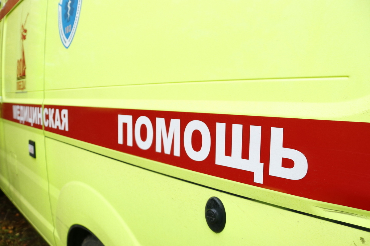 Иномарка и мотоцикл столкнулись в Тверской области, есть пострадавшие