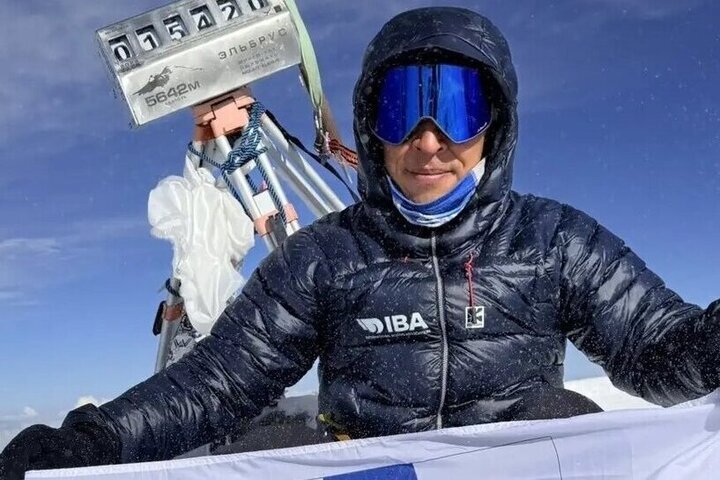Новосибирский альпинист помог параспортсмену покорить Эльбрус