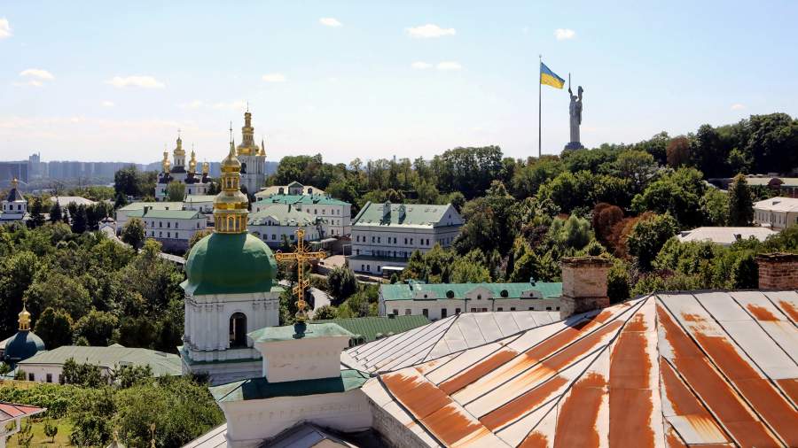 Политолог объяснил отсутствие смены власти на Украине