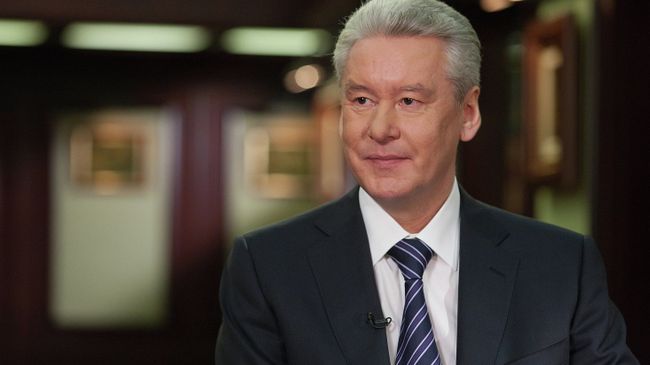 Собянин поздравил москвичей с Днем Государственного флага России