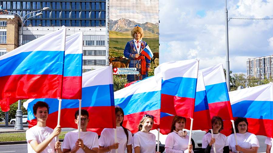 МАЕР и Народный фронт запустили всероссийскую акцию ко Дню флага