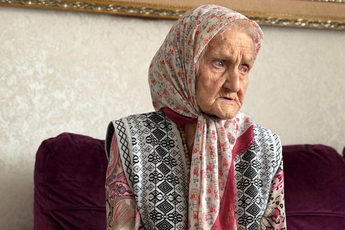 Старейшая жительница России попала в больницу после падения