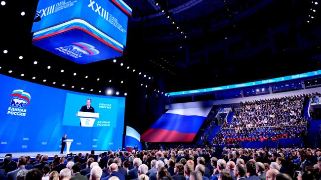 Прощения тем, кто желает России поражения, быть не может, заявил Медведев
