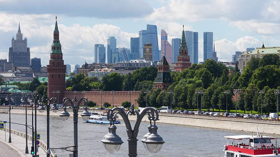 Медведев назвал непростительной ругань родины от россиян за рубежом