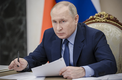 Путин: Киев через посредников пытается выйти из возможной катастрофической ситуации