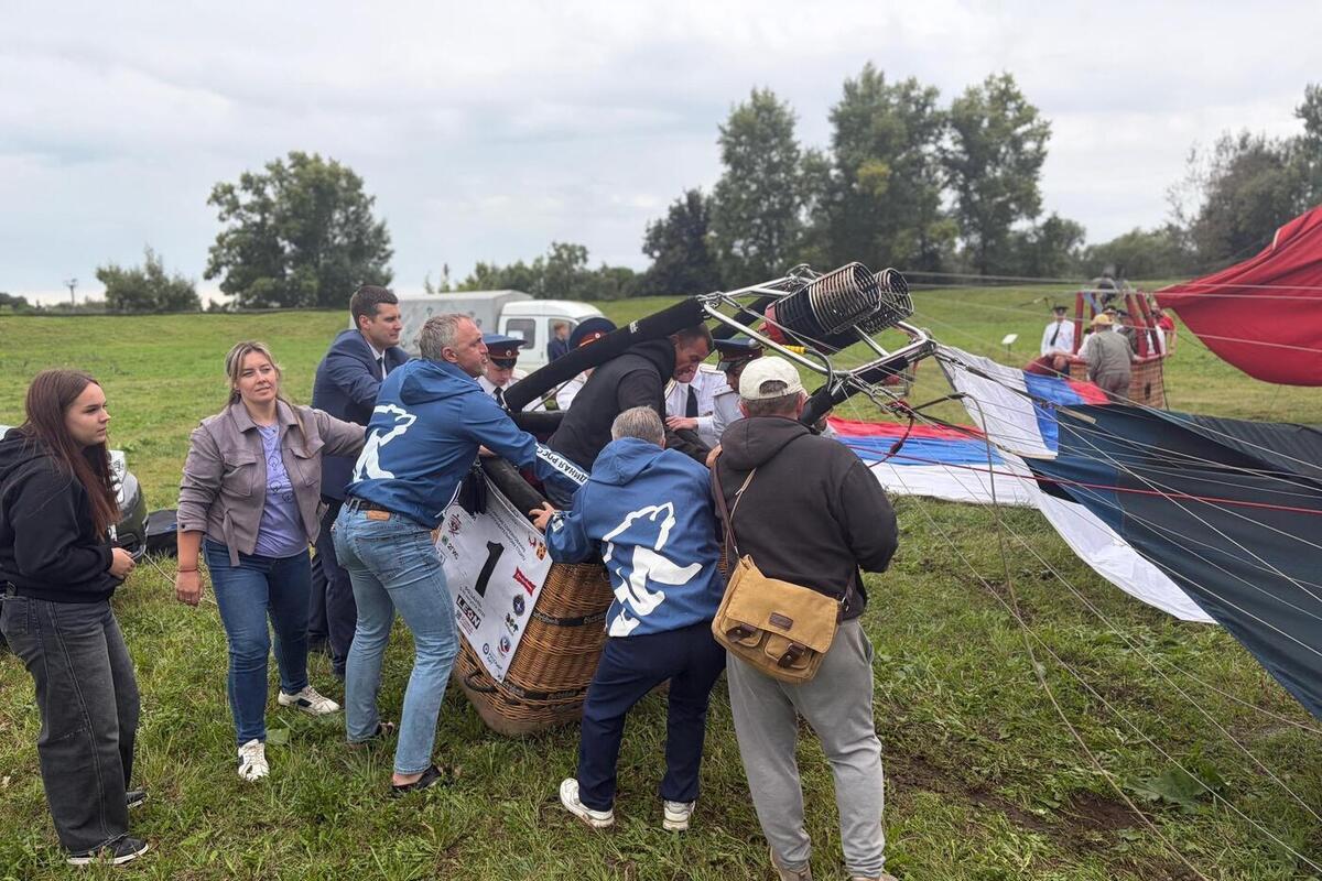 Полёт аэростатов ко Дню города Великие Луки отменили из‑за погоды