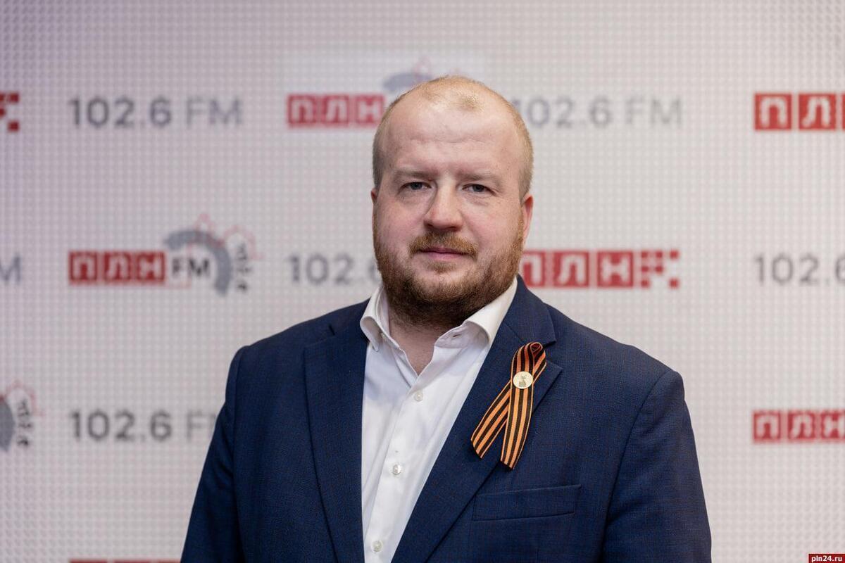 Борис Елкин: педагогам нужно уделять особое внимание — они воспитывают будущее поколение