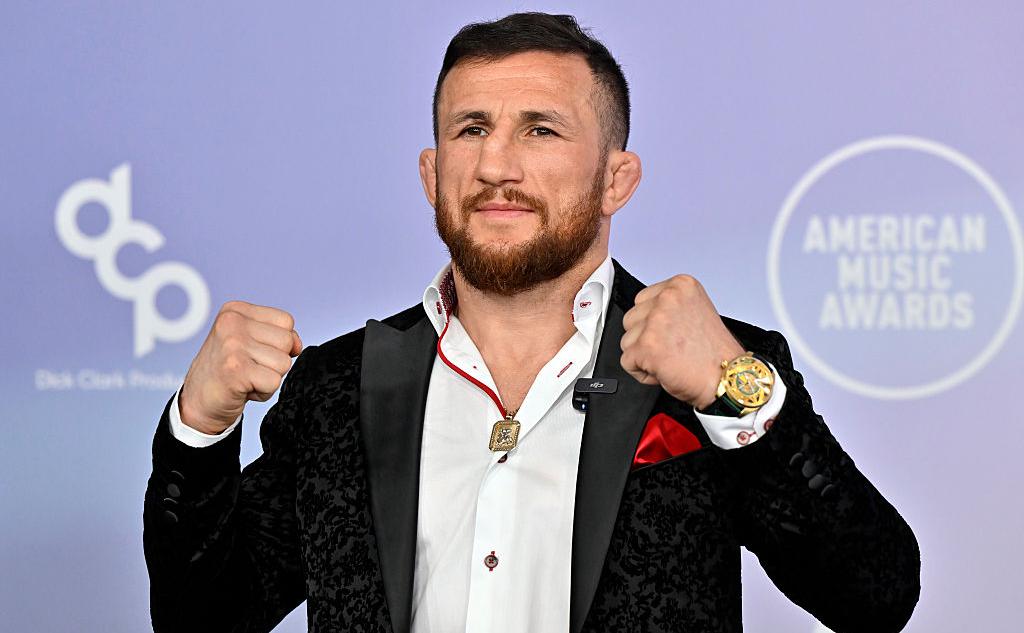 Соперник Петра Яна за титул UFC проиграл схватку в RAF за 36 секунд