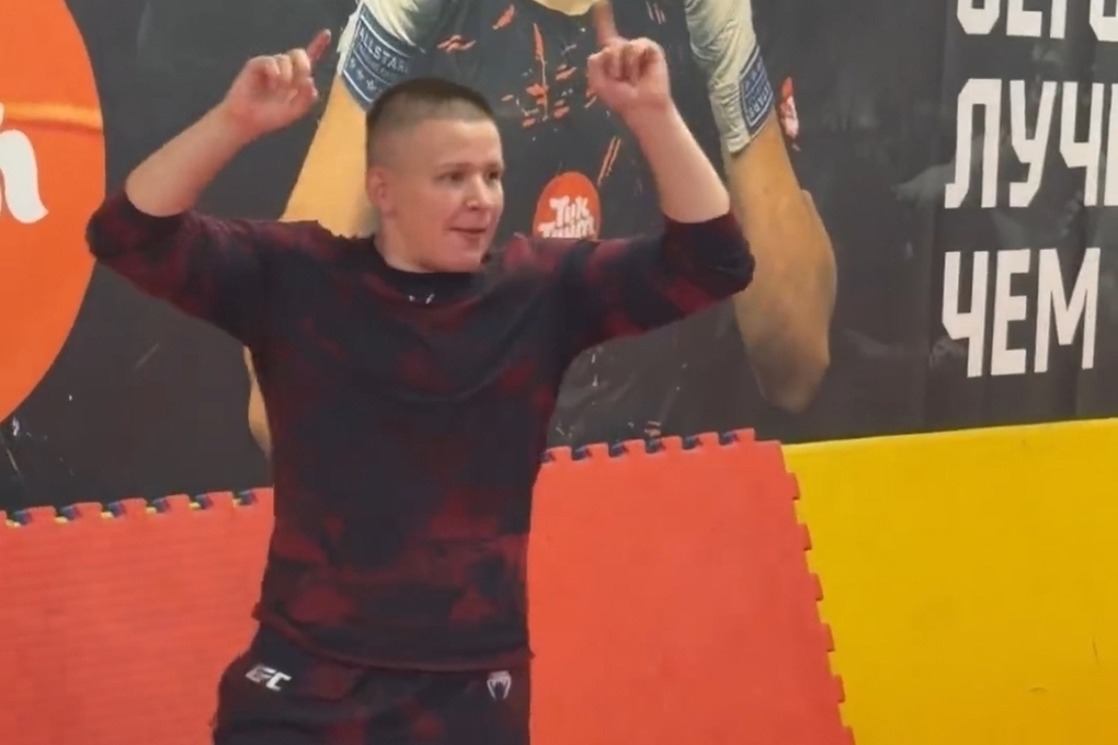 Карельский боец UFC Марк Вологдин увлекся футболом