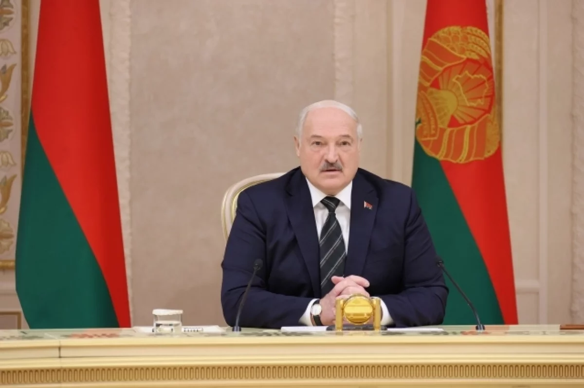 Лукашенко назвал «базой» для семьи наличие трех и более детей