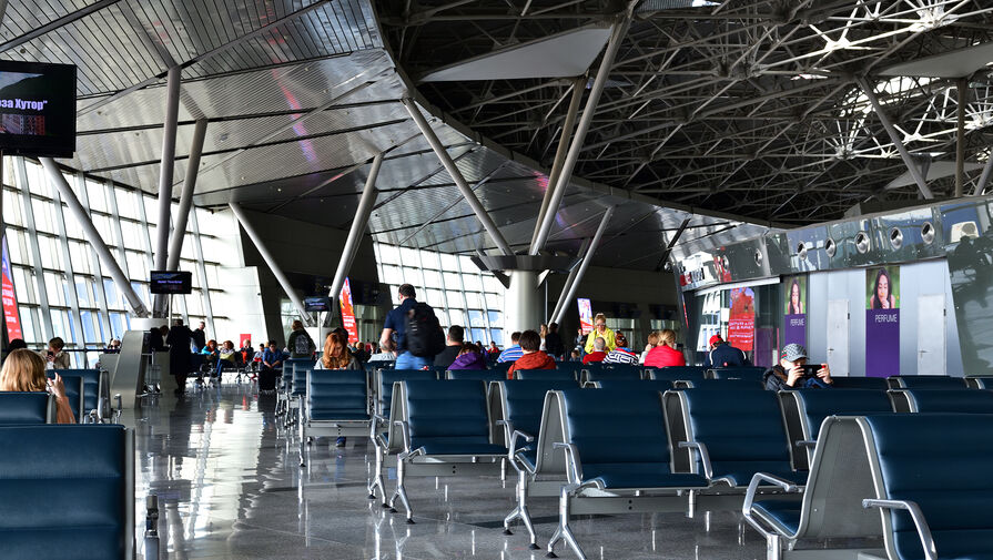 Столичный аэропорт перешел на особый режим работы